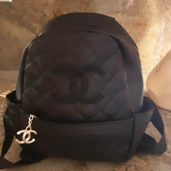 Backpack - Picture 1 of 9